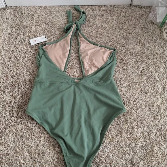 Shade & Shore NWT Deep V Tie 1 pc. Swimsuit Sz M (8-10) - Picture 5 of 5